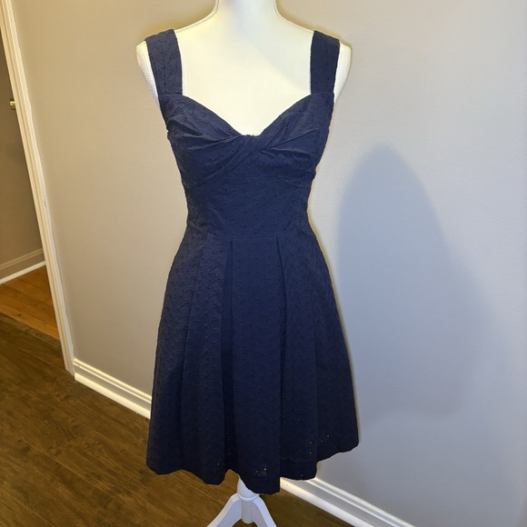 Lilly Pulitzer Cyndi Halter Dress True Navy Fishy Eyelet Size 00 $198 retail NWT - Picture 2 of 16